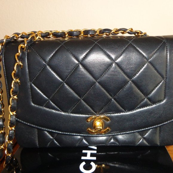 Channel Vintage Diana Flap Bag - Picture 2 of 5